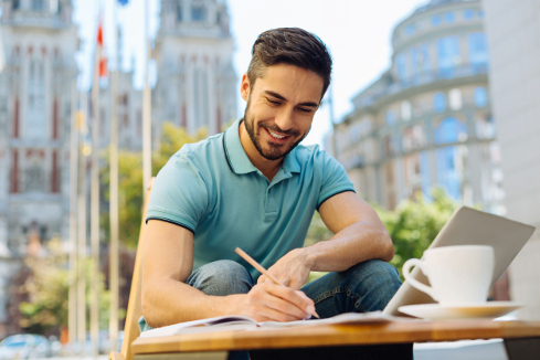 Zeiten ortsunabhängig erfassen - flexibel Arbeiten